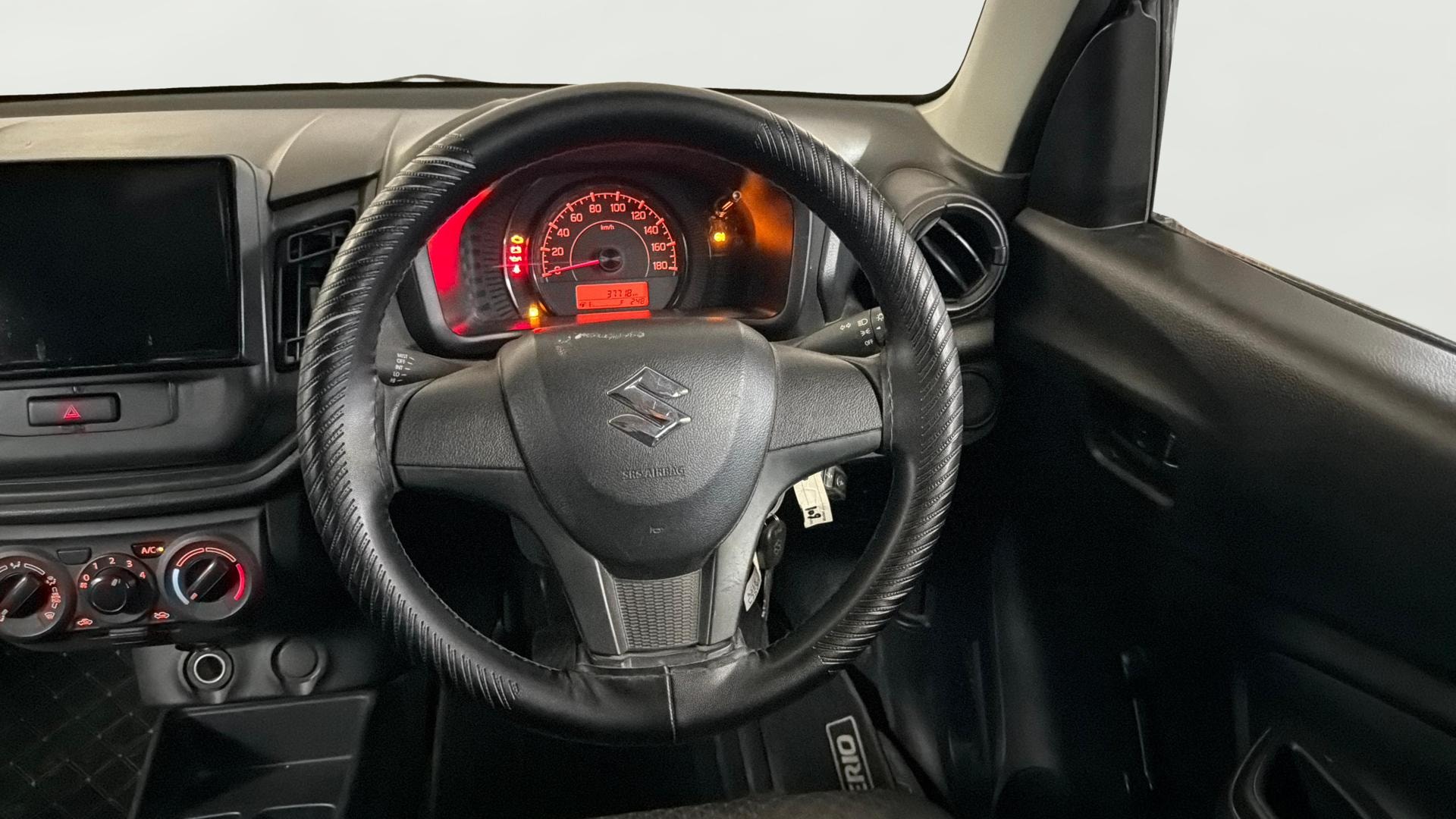 View 2022 Maruti Suzuki 1000 Base Variant Image 20 Used 2022 Maruti Suzuki 1000 Base Variant Image 20