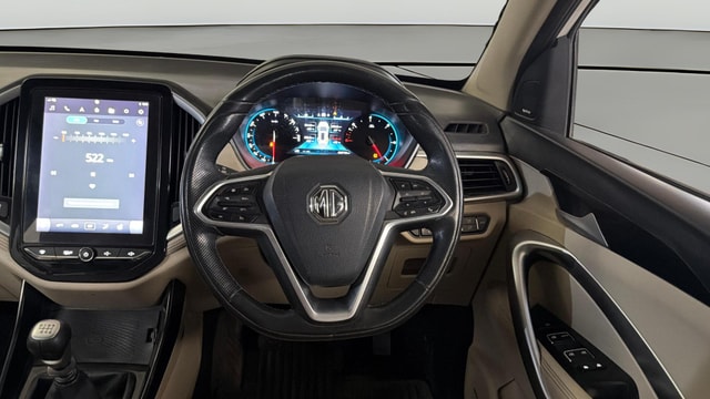 View MG Hector Image 13 Used MG Hector Image 13