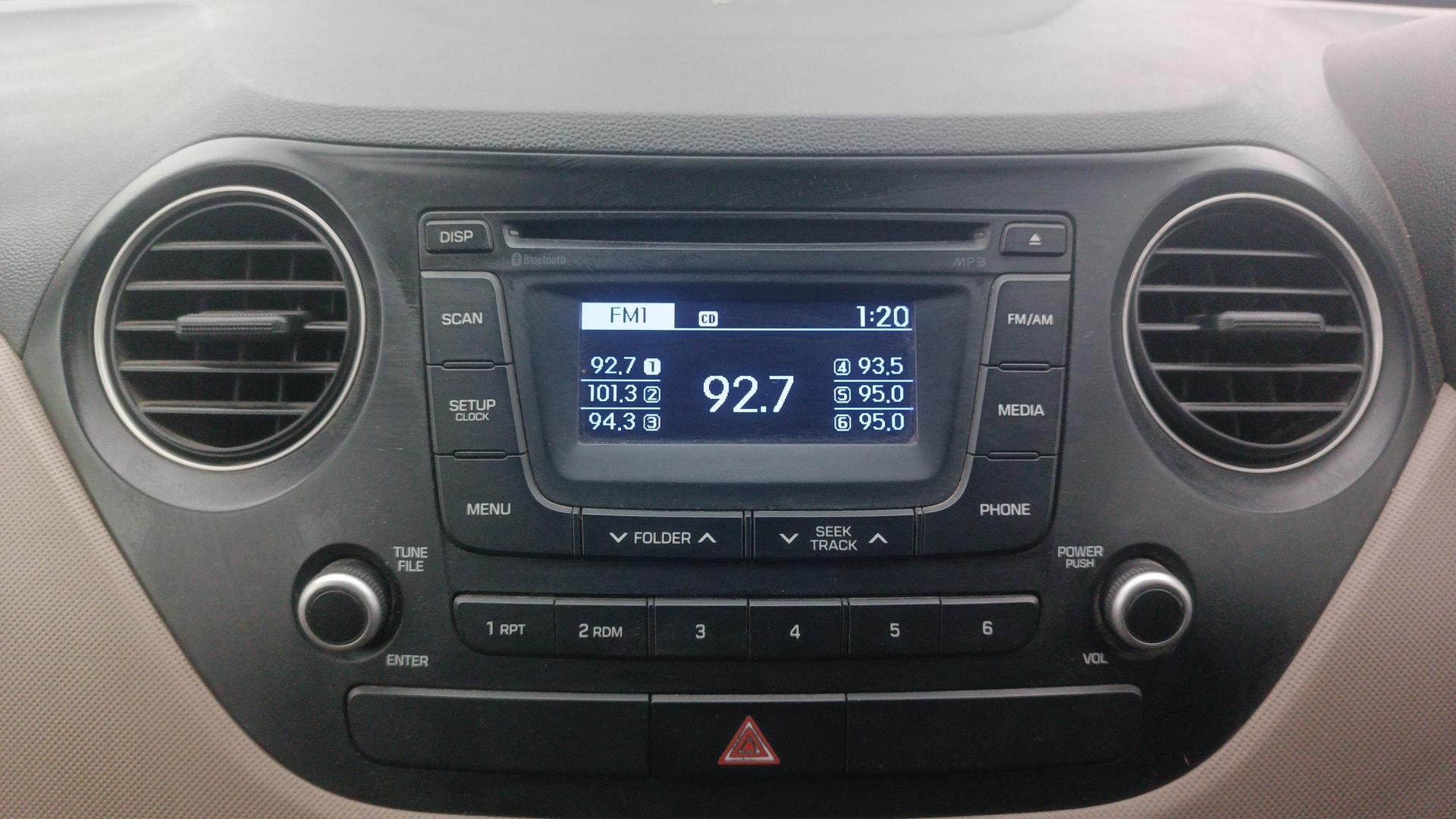 View 2014 Hyundai Grand i10 Asta AT 1.2 Kappa VTVT Image 31 Used 2014 Hyundai Grand i10 Asta AT 1.2 Kappa VTVT Image 31