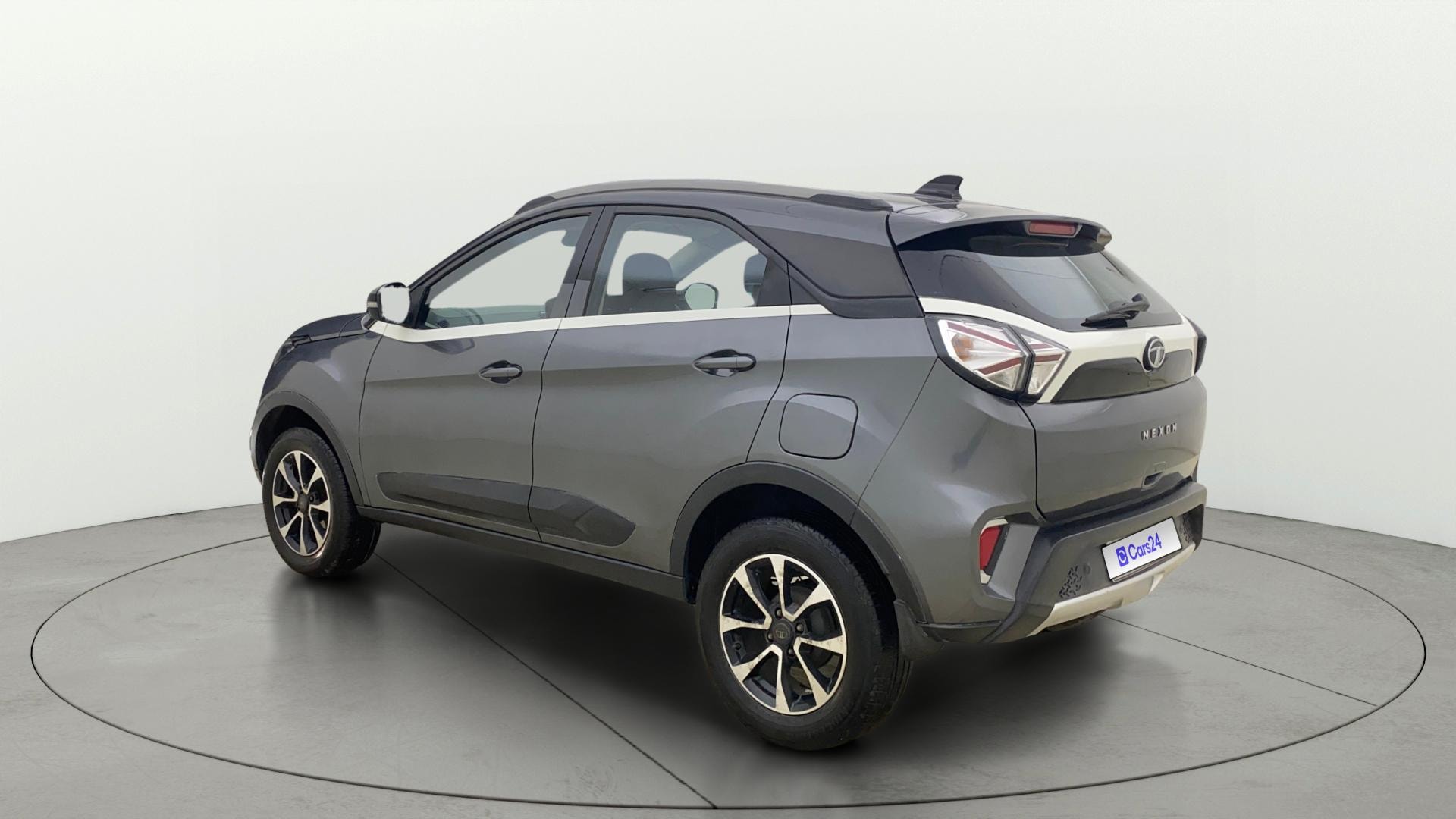 View 2020 Tata Nexon Revotron XE Image 2 Used 2020 Tata Nexon Revotron XE Image 2