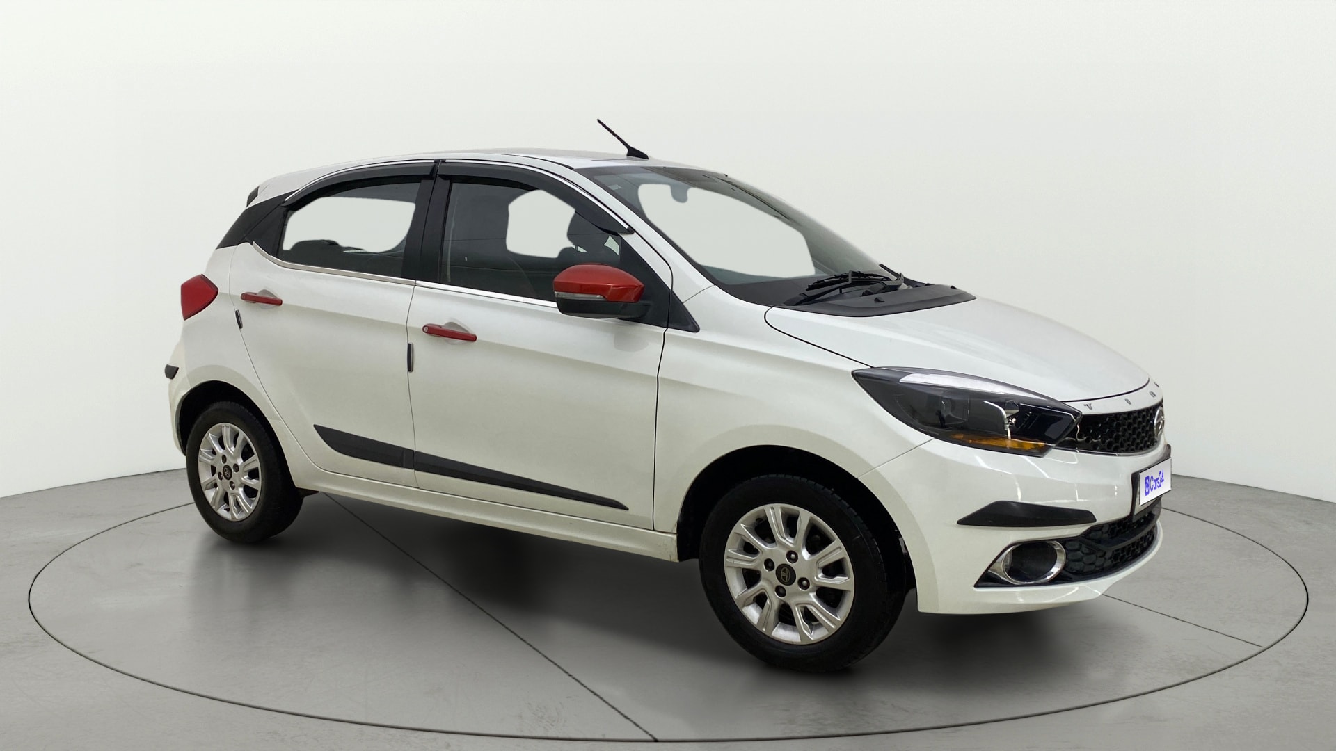 View 2017 Tata Tiago Revotorq XB Image 21 Used 2017 Tata Tiago Revotorq XB Image 21