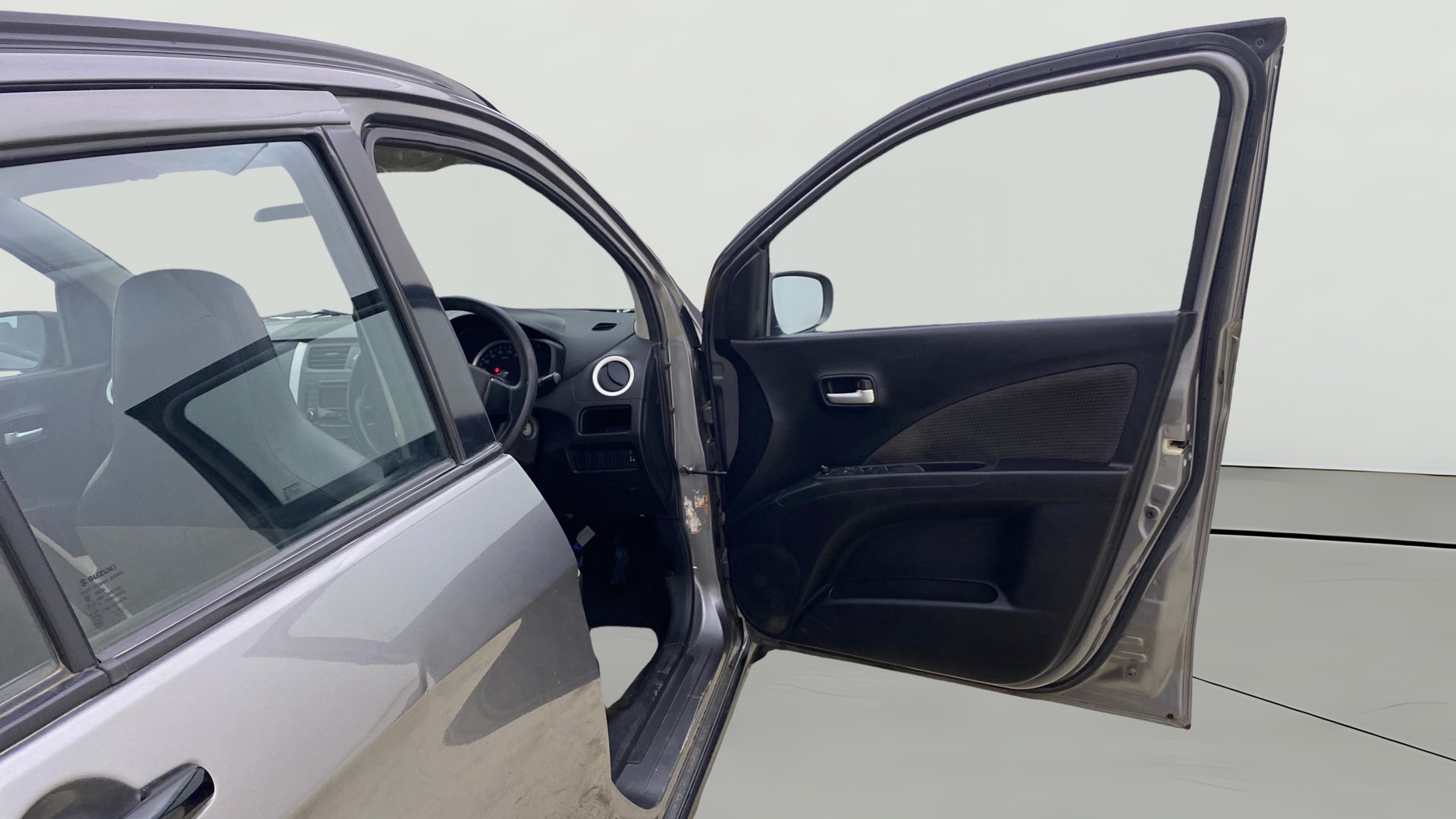 View 2018 Maruti Suzuki 1000 Base Variant Image 44 Used 2018 Maruti Suzuki 1000 Base Variant Image 44