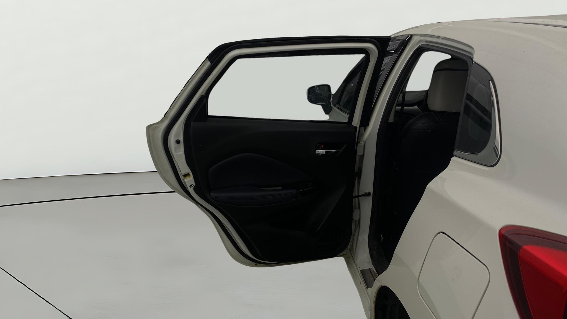 View 2023 Maruti Suzuki 1000 Base Variant Image 22 Used 2023 Maruti Suzuki 1000 Base Variant Image 22