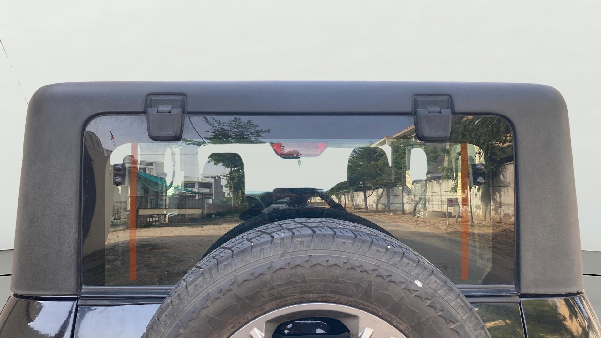 View 2023 Mahindra Thar AX Standard Manual Soft Top 6 Seater Image 5 Used 2023 Mahindra Thar AX Standard Manual Soft Top 6 Seater Image 5