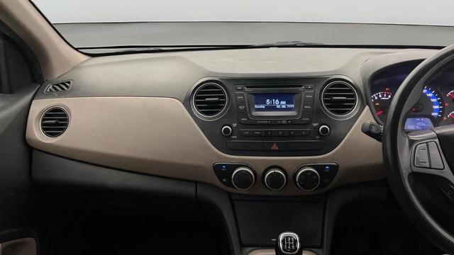 View Hyundai Xcent Image 30 Used Hyundai Xcent Image 30