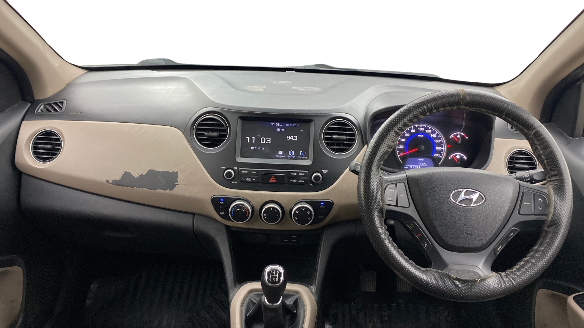 View 2019 Hyundai Grand i10 Sportz 1.2 Kappa Image 15 Used 2019 Hyundai Grand i10 Sportz 1.2 Kappa Image 15