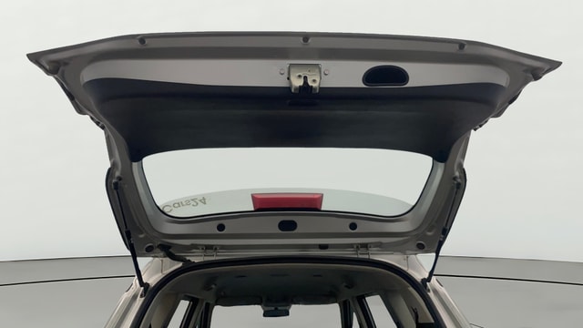 View Kia Carens Image 33 Used Kia Carens Image 33