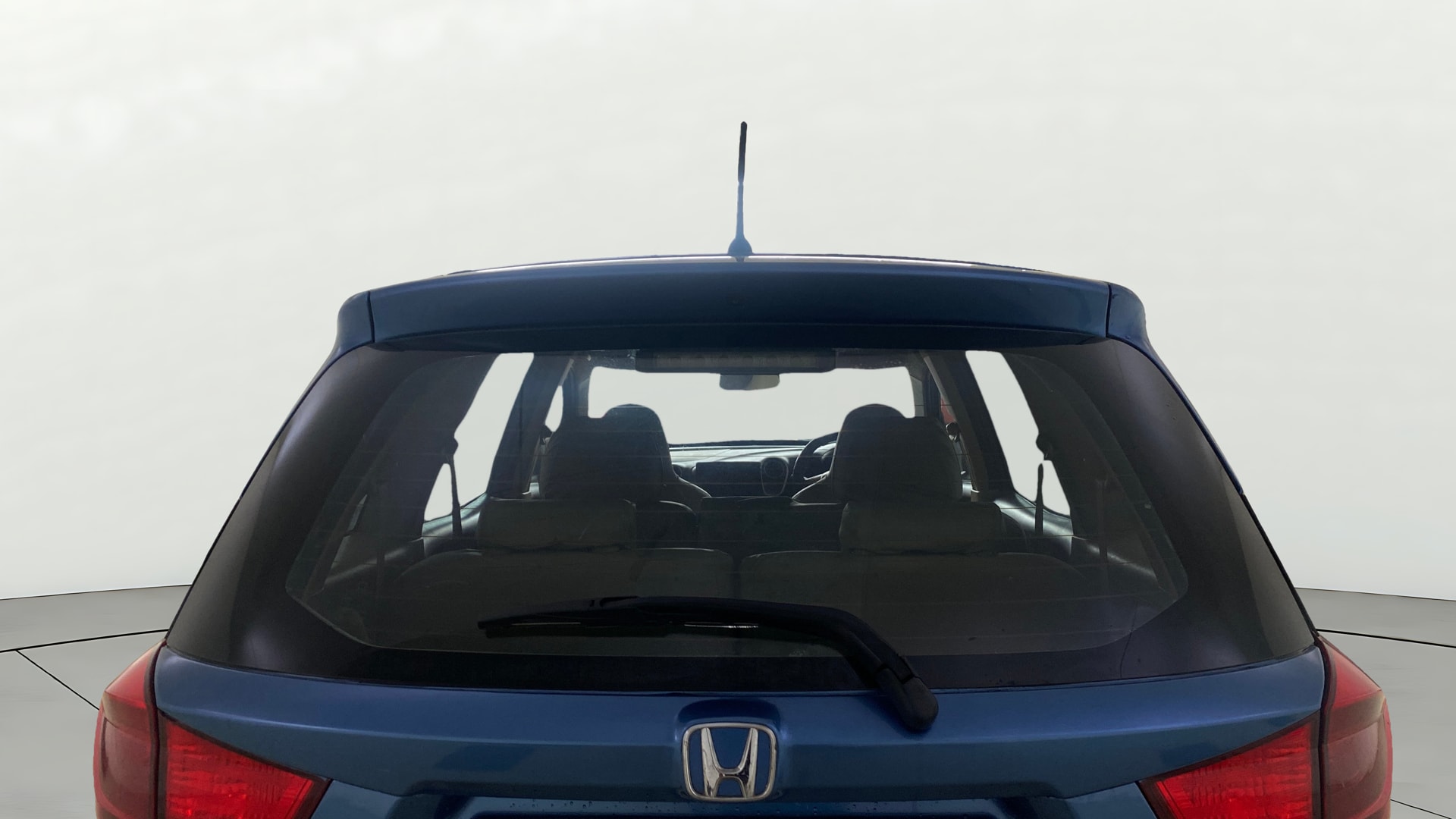 View 2014 Honda Mobilio E Diesel Image 4 Used 2014 Honda Mobilio E Diesel Image 4