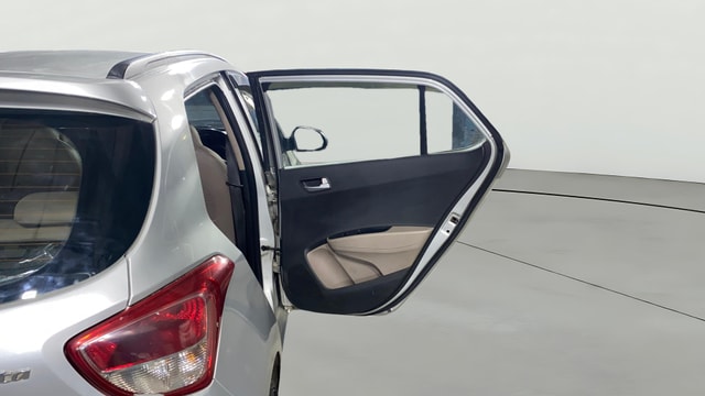 View Hyundai Grand i10 Image 7 Used Hyundai Grand i10 Image 7