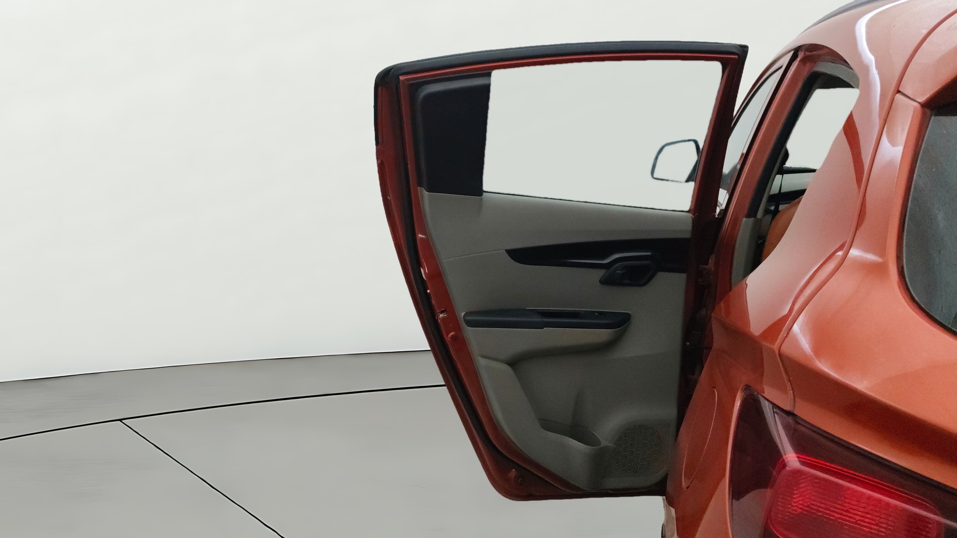 Used 2016 Mahindra KUV100 Used 2016 Mahindra KUV100