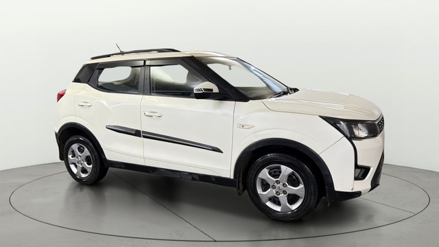 View Mahindra XUV300 Image 21 Used Mahindra XUV300 Image 21