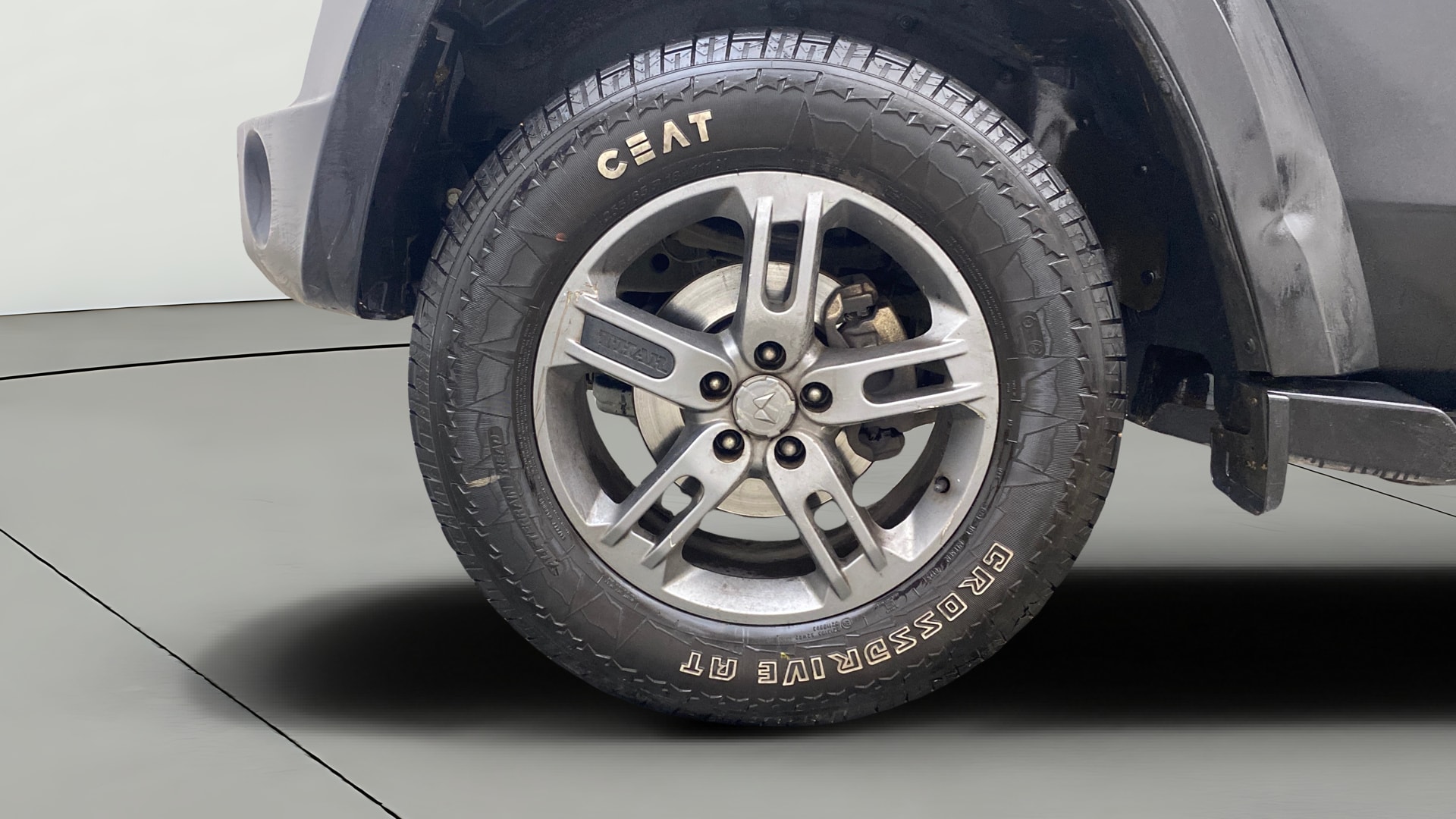 View 2023 Mahindra Thar AX Standard Manual Soft Top 6 Seater Image 27 Used 2023 Mahindra Thar AX Standard Manual Soft Top 6 Seater Image 27