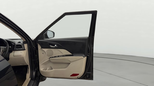 View Mahindra XUV300 Image 48 Used Mahindra XUV300 Image 48