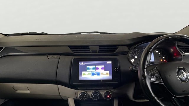 View Renault Triber Image 18 Used Renault Triber Image 18