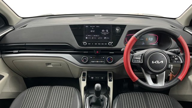 View Kia Carens Image 17 Used Kia Carens Image 17