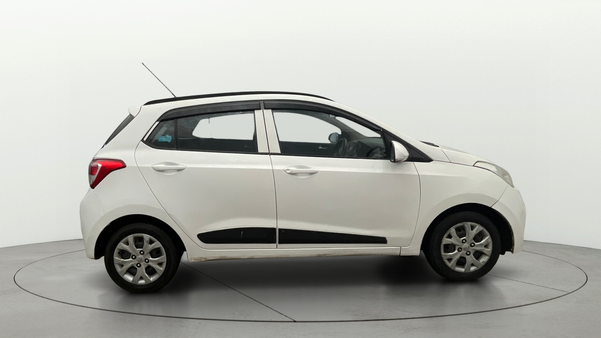 View 2016 Hyundai Grand i10 Sportz 1.2 Kappa Image 25 Used 2016 Hyundai Grand i10 Sportz 1.2 Kappa Image 25