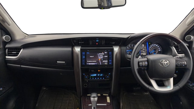 View Toyota Fortuner Image 32 Used Toyota Fortuner Image 32