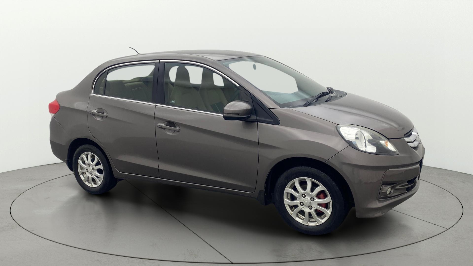 View 2015 Honda Amaze E MT Petrol BS IV Image 35 Used 2015 Honda Amaze E MT Petrol BS IV Image 35