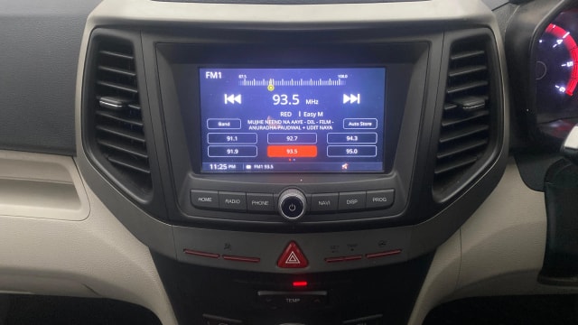 View Mahindra XUV300 Image 30 Used Mahindra XUV300 Image 30