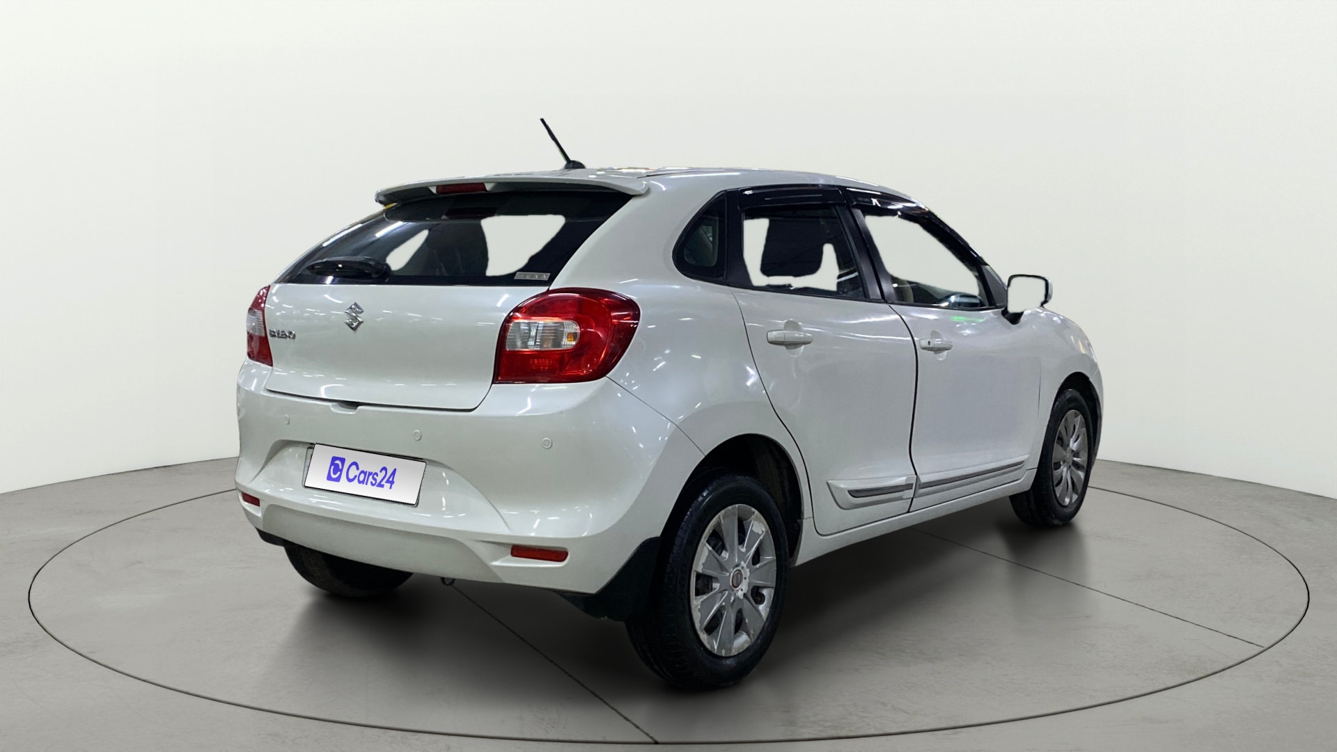 View 2018 Maruti Suzuki 1000 Base Variant Image 42 Used 2018 Maruti Suzuki 1000 Base Variant Image 42