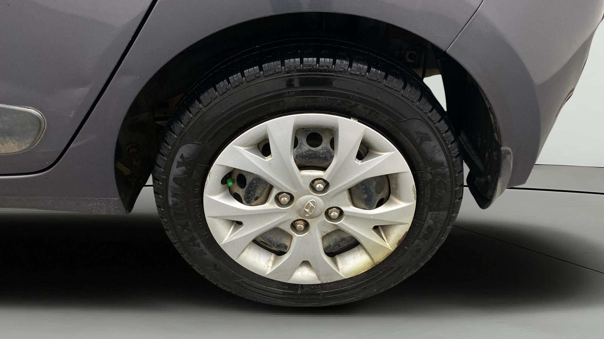 View 2016 Hyundai Grand i10 Sportz 1.2 Kappa Image 11 Used 2016 Hyundai Grand i10 Sportz 1.2 Kappa Image 11