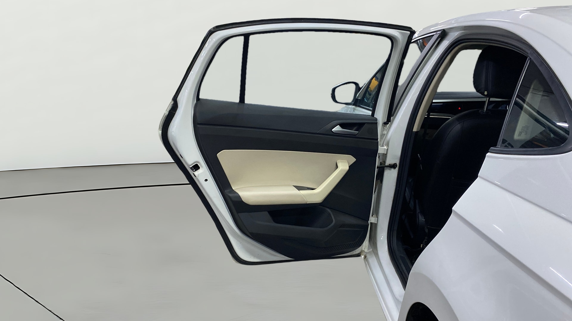 View 2022 Volkswagen Virtus Topline 1.0 TSI MT Image 22 Used 2022 Volkswagen Virtus Topline 1.0 TSI MT Image 22
