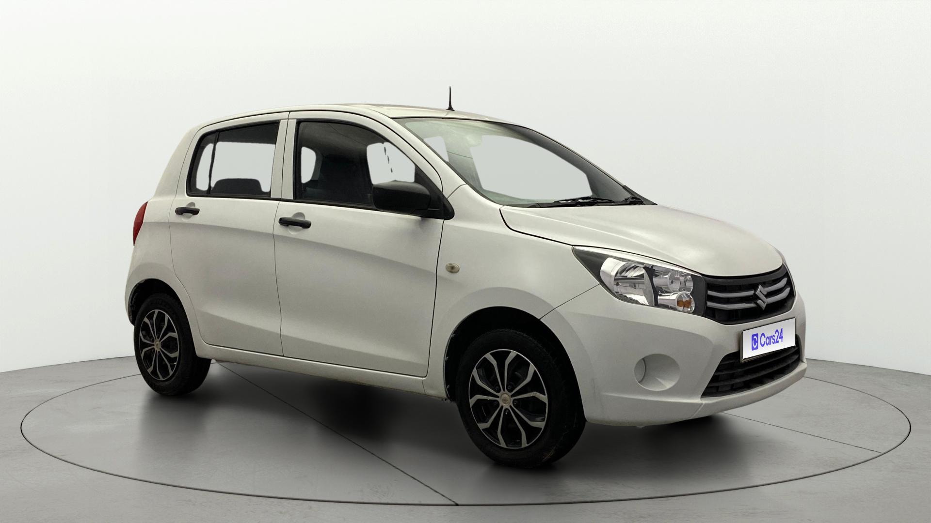 View 2015 Maruti Suzuki 1000 Base Variant Image 35 Used 2015 Maruti Suzuki 1000 Base Variant Image 35