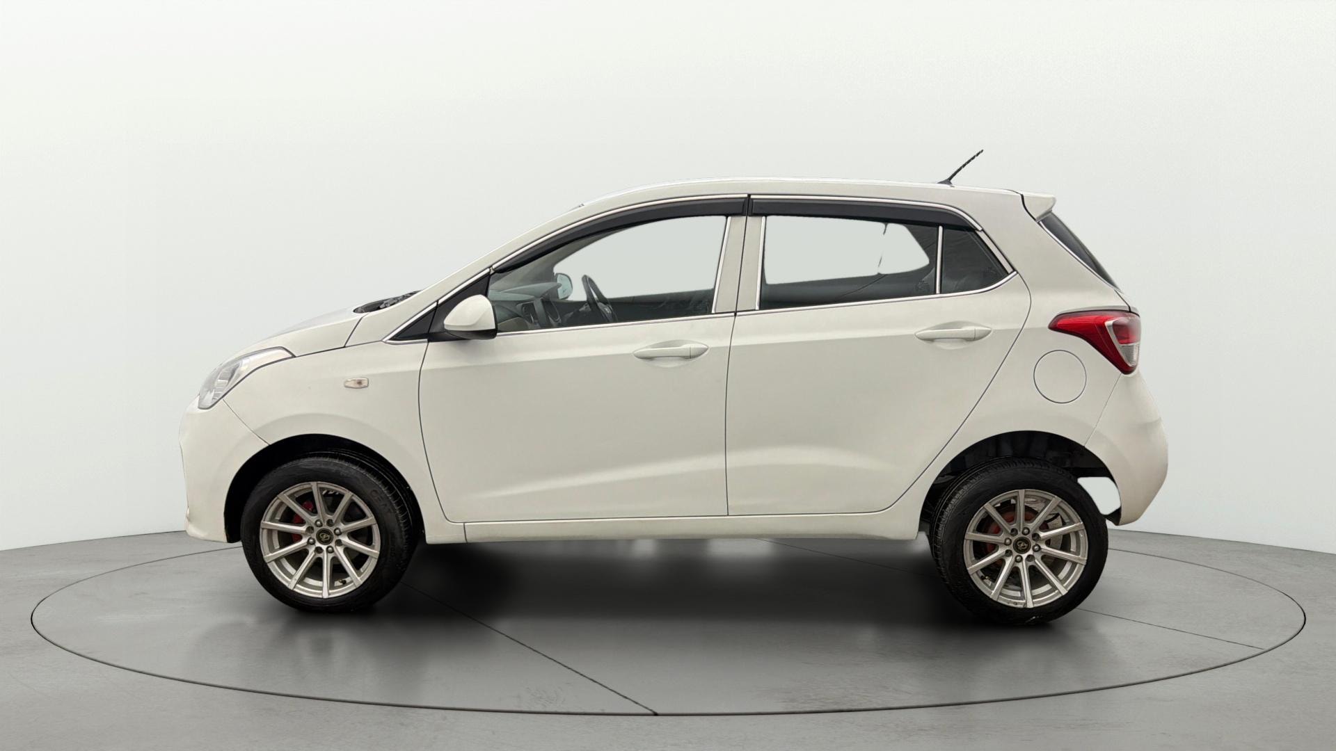 Used 2017 Hyundai Grand i10 Used 2017 Hyundai Grand i10