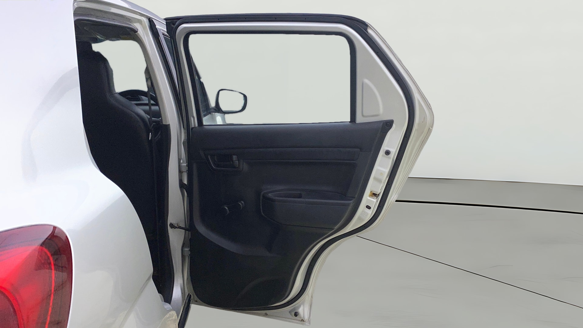 View 2020 Maruti Suzuki 1000 Base Variant Image 7 Used 2020 Maruti Suzuki 1000 Base Variant Image 7