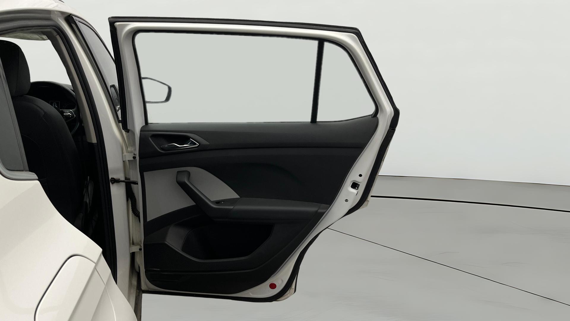 View 2021 Skoda Kushaq Style 1.0 TSI MT Image 6 Used 2021 Skoda Kushaq Style 1.0 TSI MT Image 6