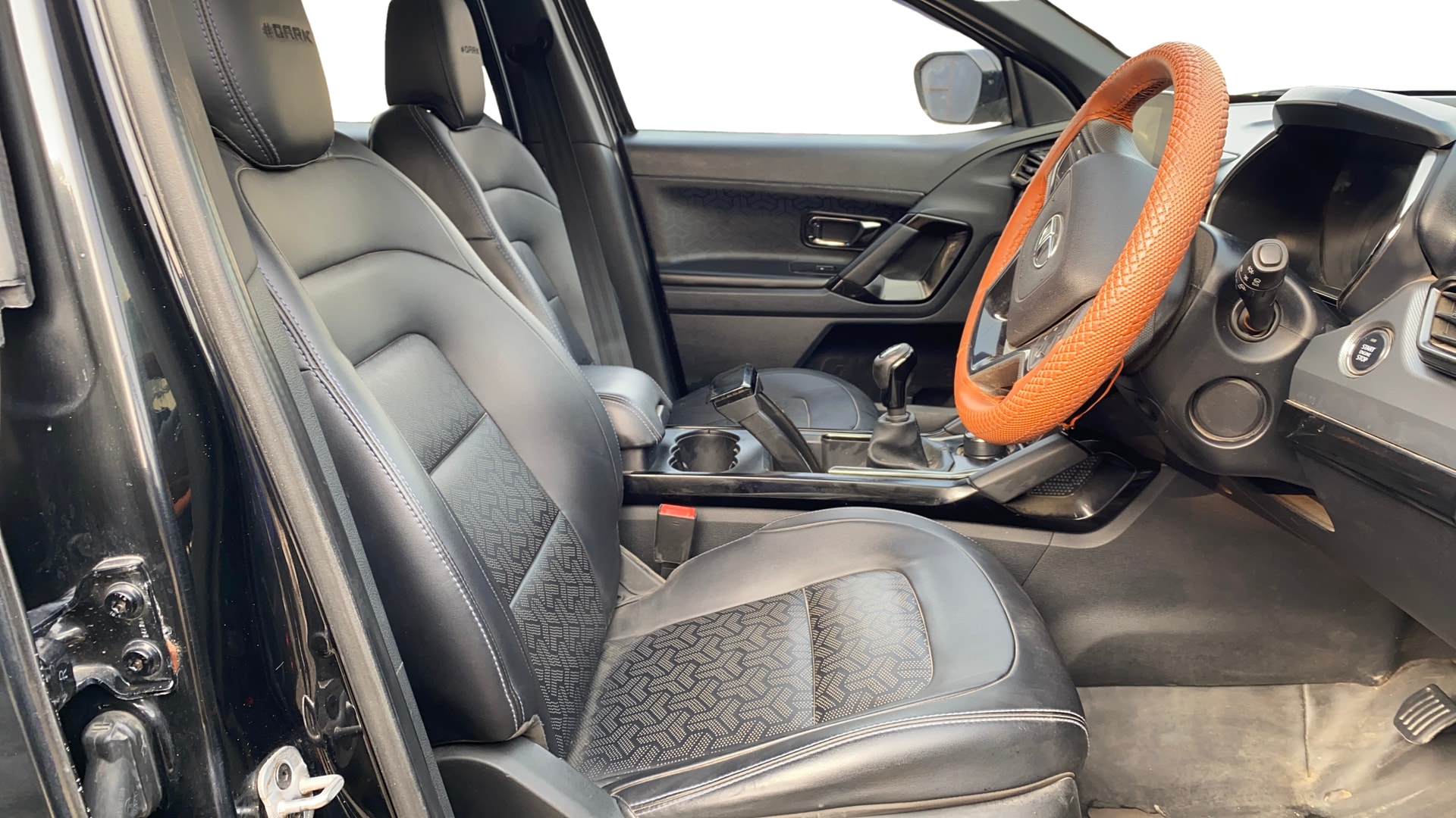 View 2022 Tata Harrier XE Image 17 Used 2022 Tata Harrier XE Image 17