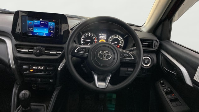 View Toyota Urban Cruiser Hyryder Image 20 Used Toyota Urban Cruiser Hyryder Image 20