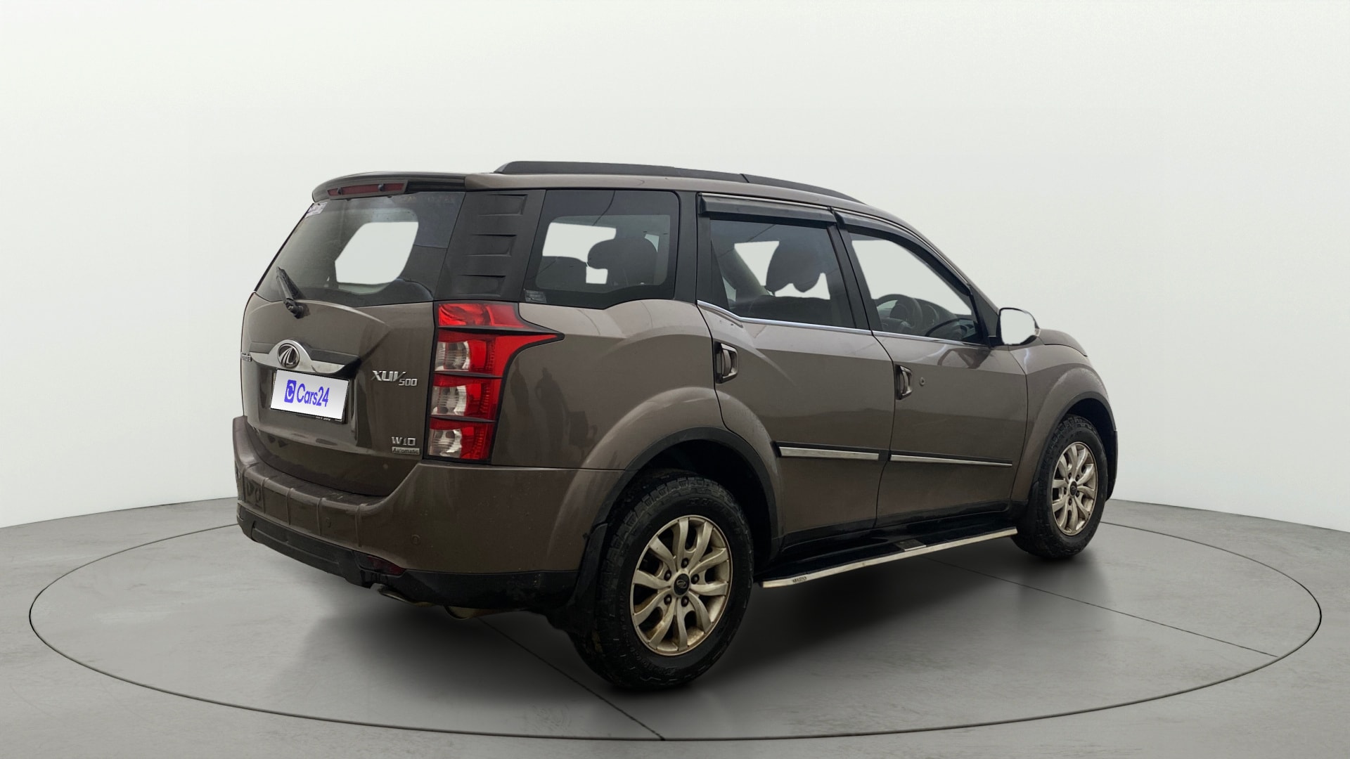 View 2018 Mahindra XUV500 W10 FWD AT Image 48 Used 2018 Mahindra XUV500 W10 FWD AT Image 48