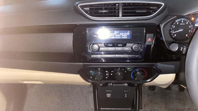View Honda Amaze Image 17 Used Honda Amaze Image 17