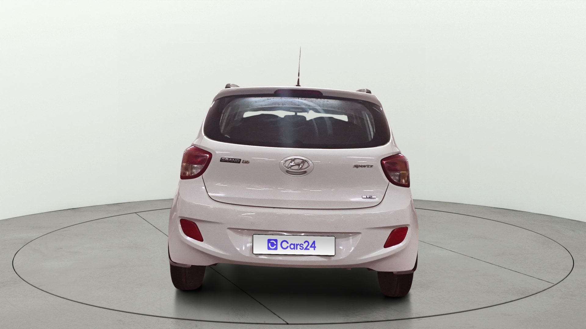 View 2015 Hyundai Grand i10 Sportz 1.2 Kappa Image 40 Used 2015 Hyundai Grand i10 Sportz 1.2 Kappa Image 40