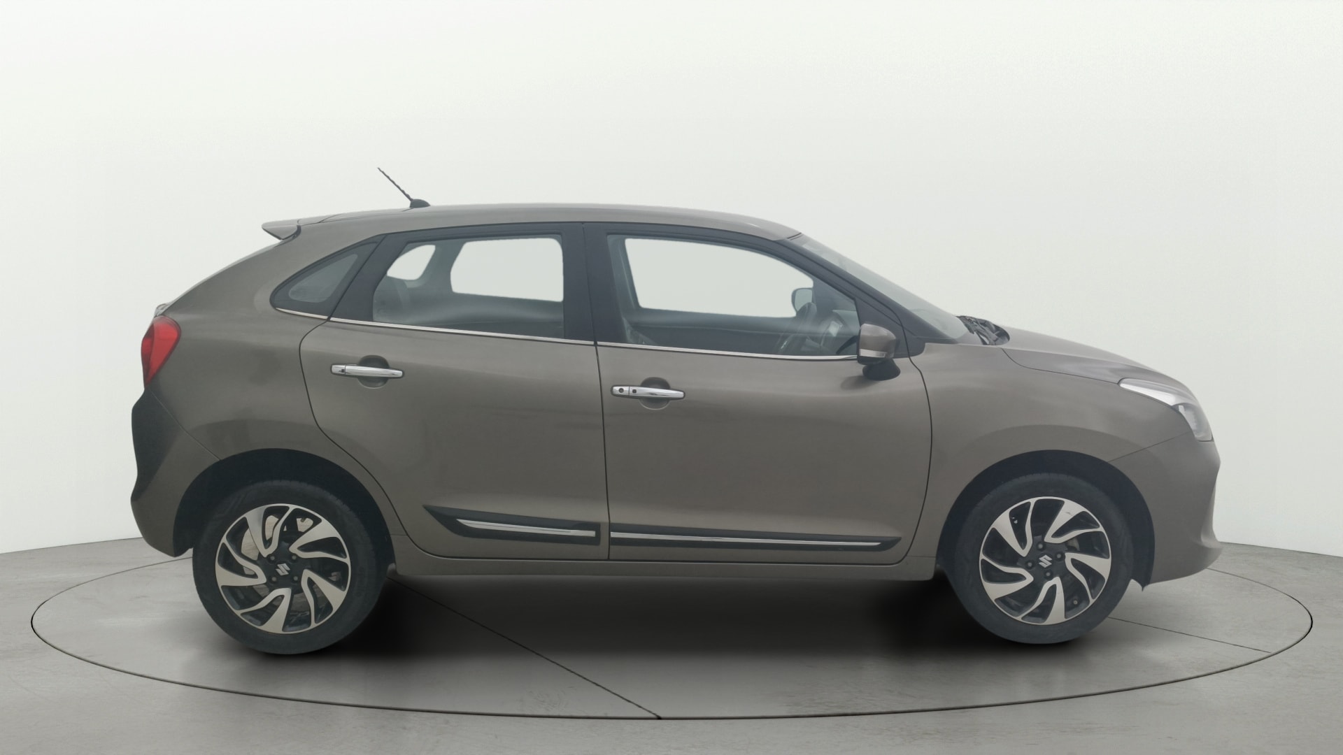 View 2019 Maruti Suzuki 1000 Base Variant Image 8 Used 2019 Maruti Suzuki 1000 Base Variant Image 8