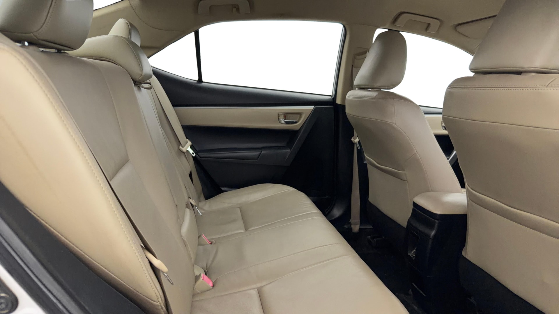 View 2015 Toyota Corolla Altis 1.8 GL Image 29 Used 2015 Toyota Corolla Altis 1.8 GL Image 29