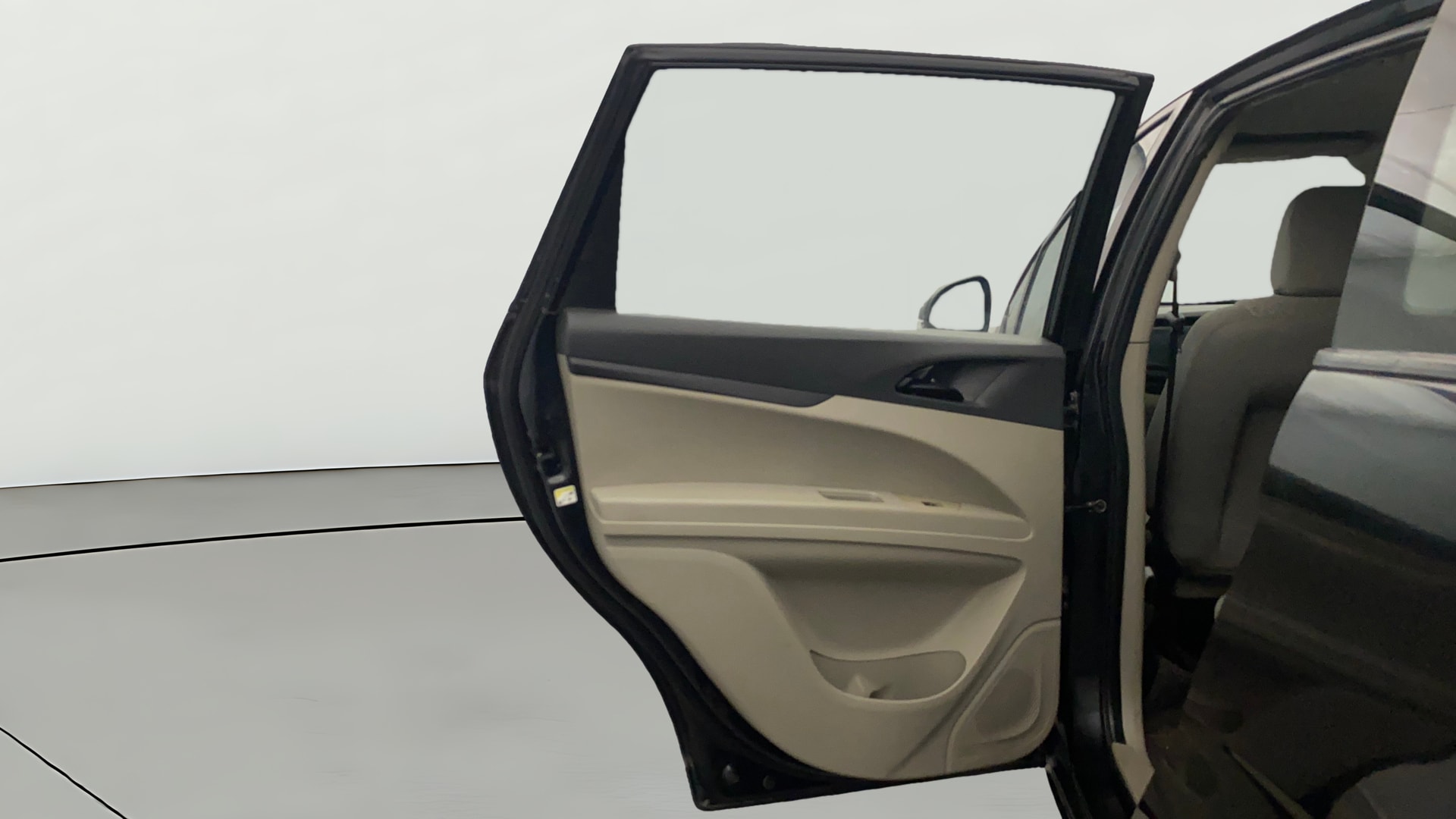 View 2020 Mahindra Marazzo M2 8-Seater Image 16 Used 2020 Mahindra Marazzo M2 8-Seater Image 16