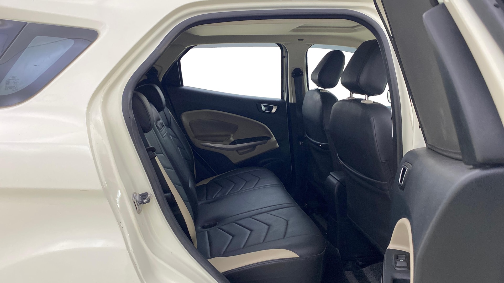 View 2020 Ford EcoSport 1.5 TDCi Diesel Ambiente BS IV Image 31 Used 2020 Ford EcoSport 1.5 TDCi Diesel Ambiente BS IV Image 31