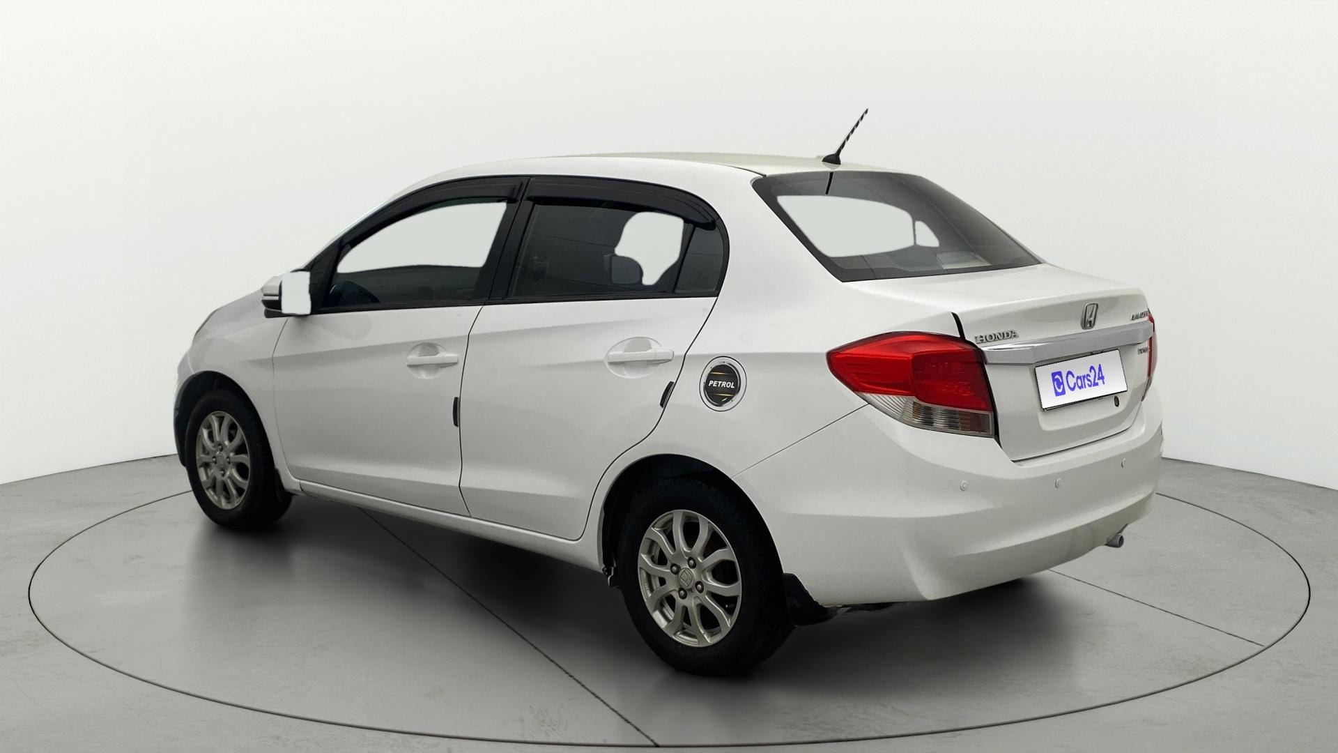View 2016 Honda Amaze E MT Petrol BS IV Image 2 Used 2016 Honda Amaze E MT Petrol BS IV Image 2