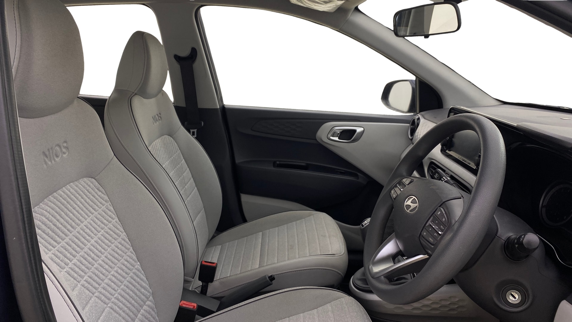 View 2023 Hyundai Grand i10 Nios Sportz Petrol Image 18 Used 2023 Hyundai Grand i10 Nios Sportz Petrol Image 18