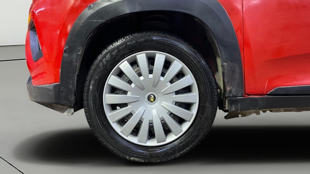 View Mahindra KUV100 Image 28 Used Mahindra KUV100 Image 28