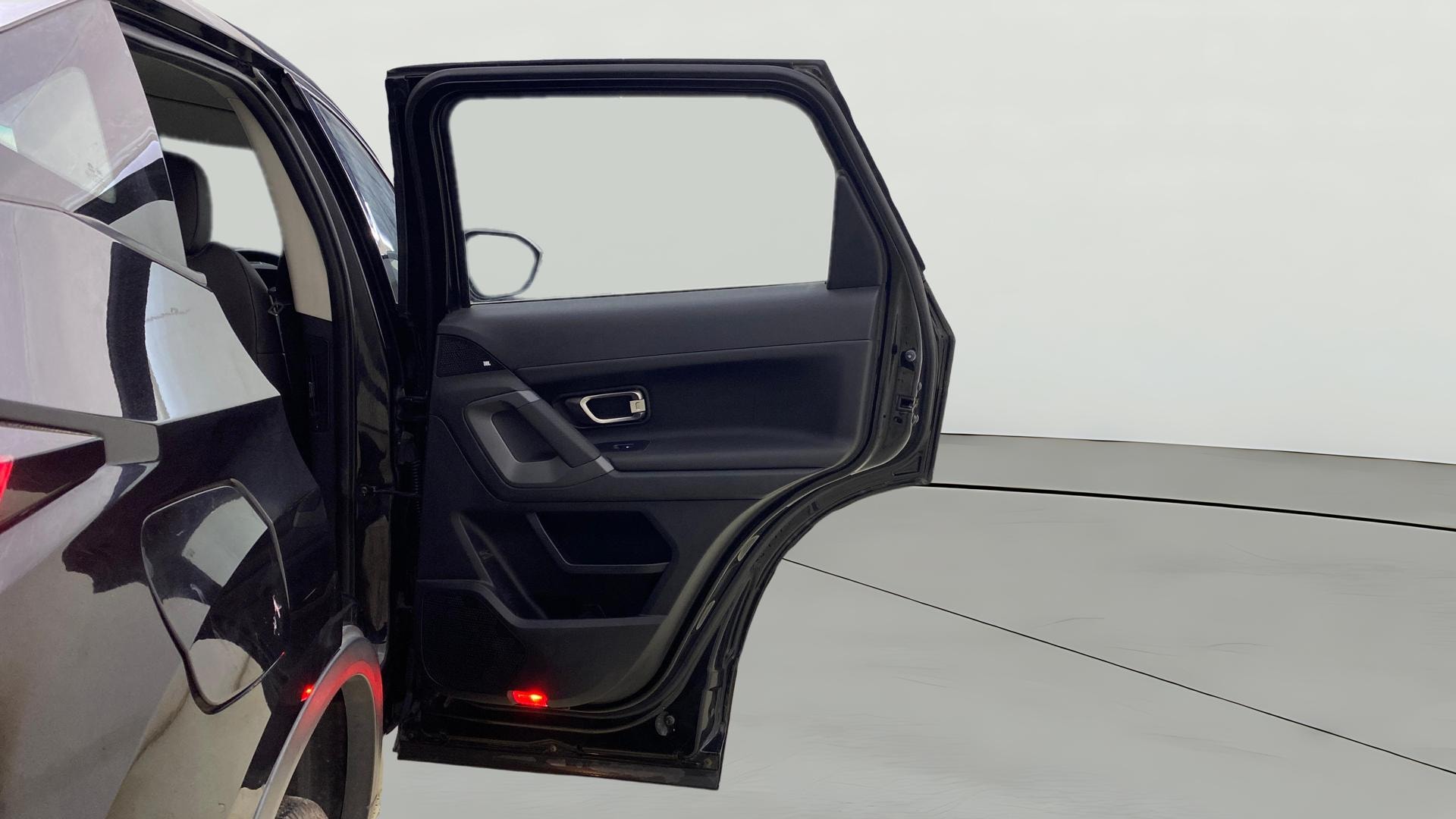 View 2019 Tata Harrier XE Image 8 Used 2019 Tata Harrier XE Image 8