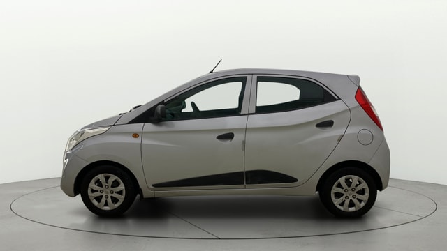 View Hyundai EON Image 5 Used Hyundai EON Image 5