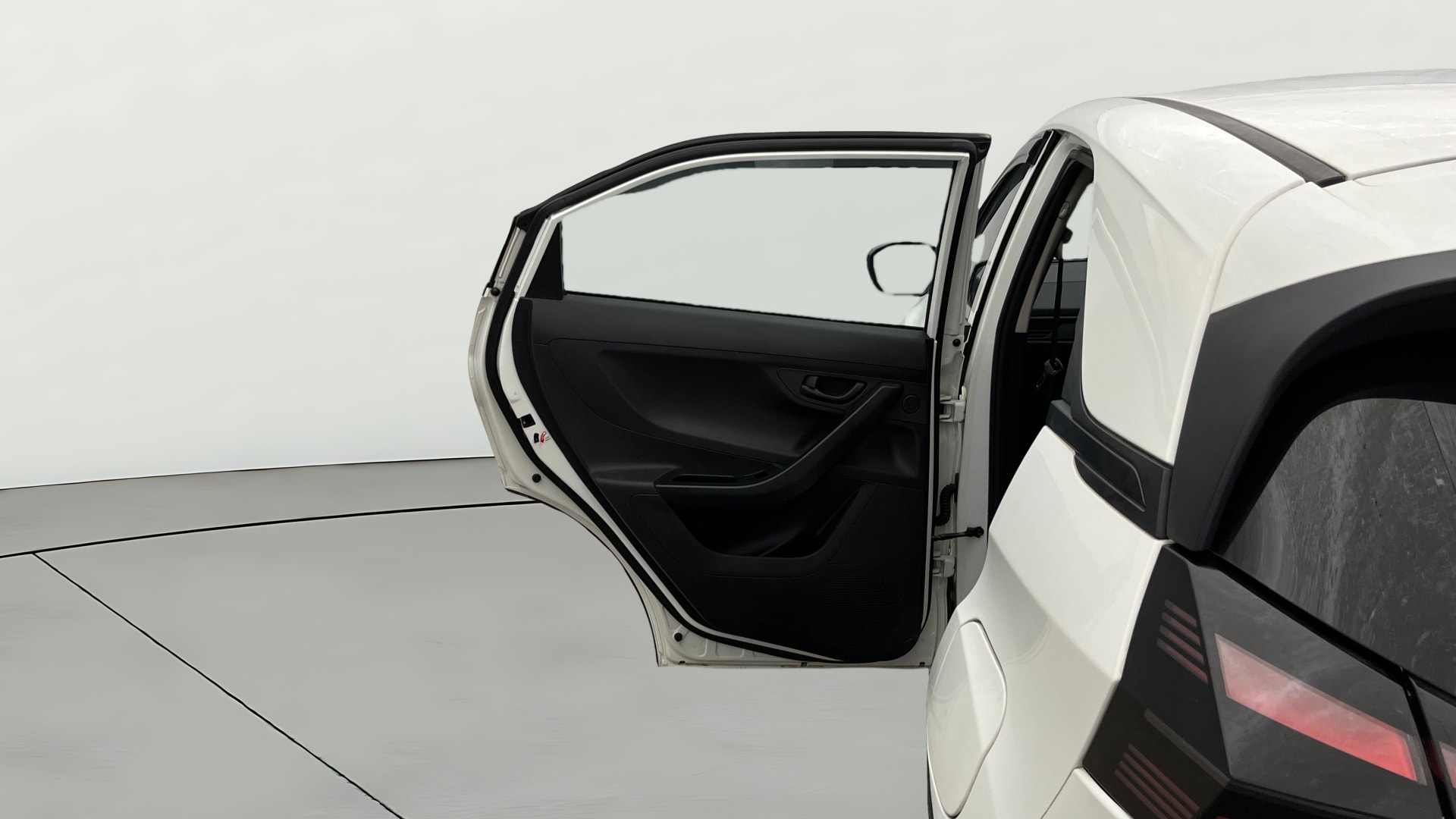 View 2024 Tata Nexon Revotron XE Image 22 Used 2024 Tata Nexon Revotron XE Image 22