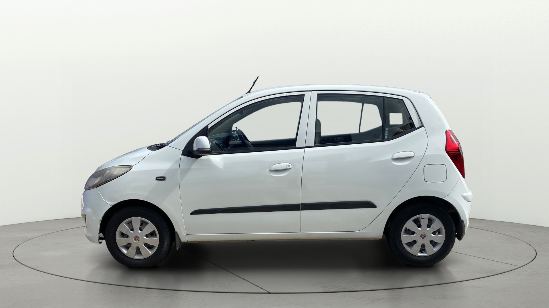 View 2013 Hyundai i10 1.2 Magna MT Image 5 Used 2013 Hyundai i10 1.2 Magna MT Image 5