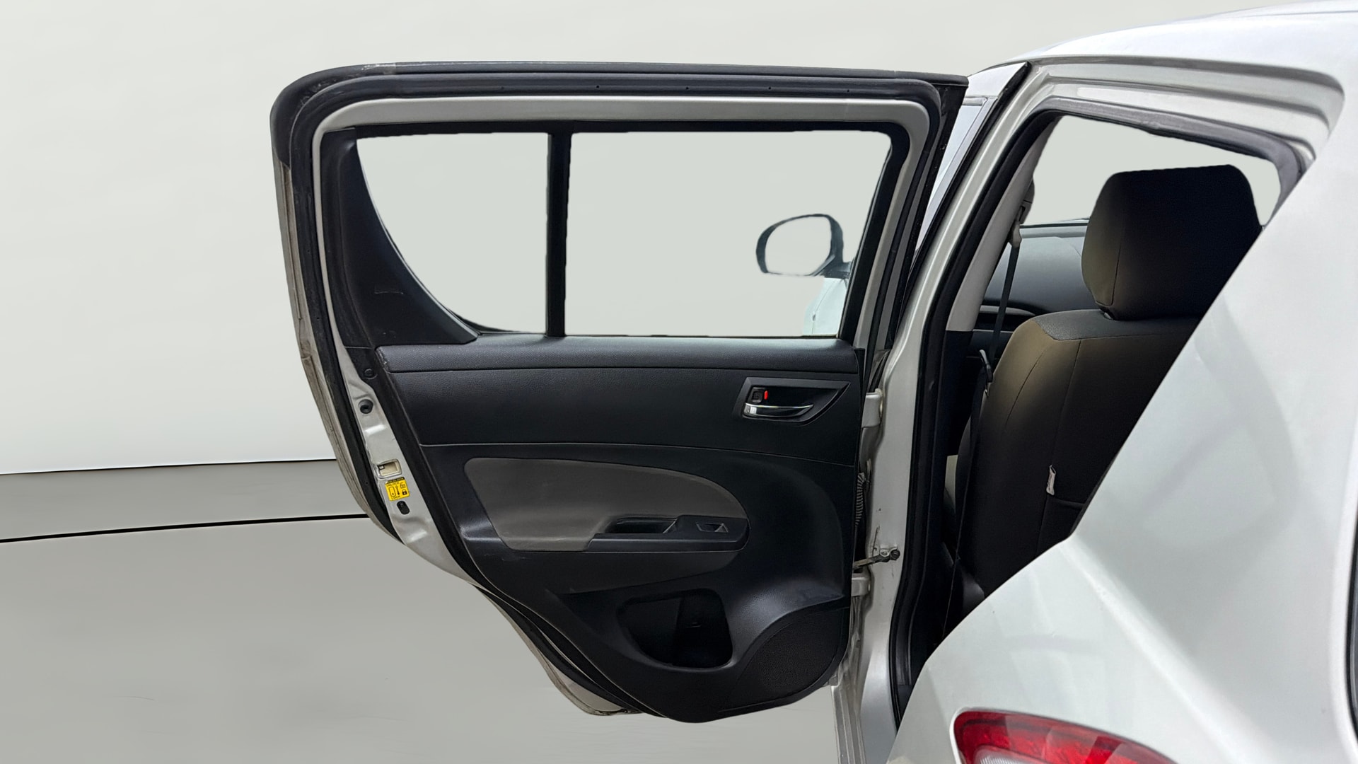 View 2015 Maruti Suzuki 1000 Base Variant Image 22 Used 2015 Maruti Suzuki 1000 Base Variant Image 22