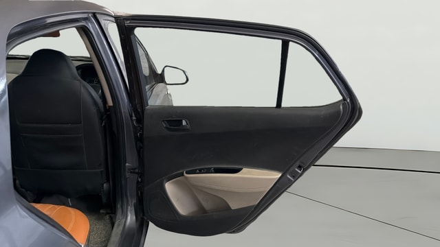 View Hyundai Grand i10 Image 7 Used Hyundai Grand i10 Image 7
