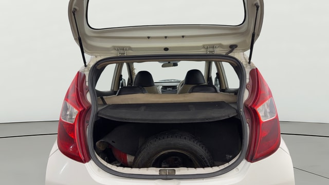 View Hyundai EON Image 36 Used Hyundai EON Image 36