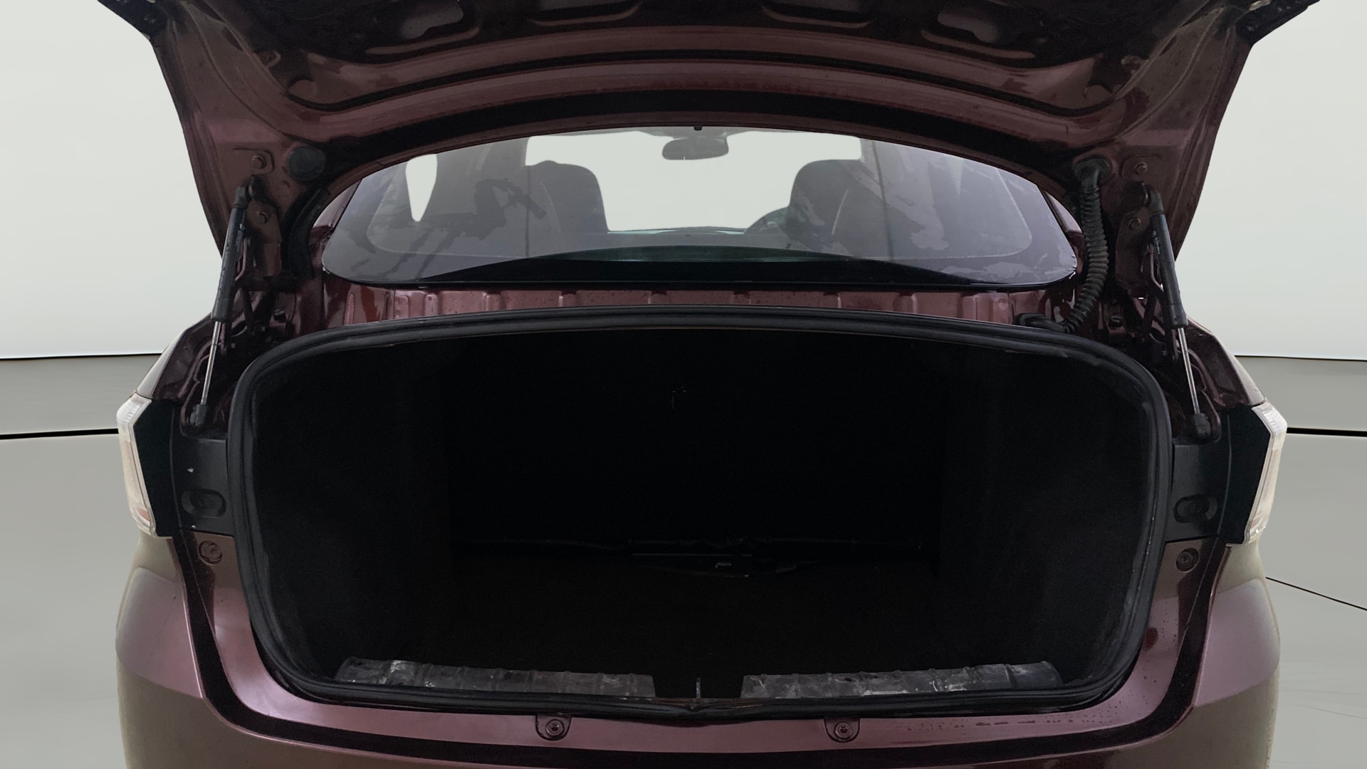 View 2021 Tata Tigor XE Diesel Image 38 Used 2021 Tata Tigor XE Diesel Image 38